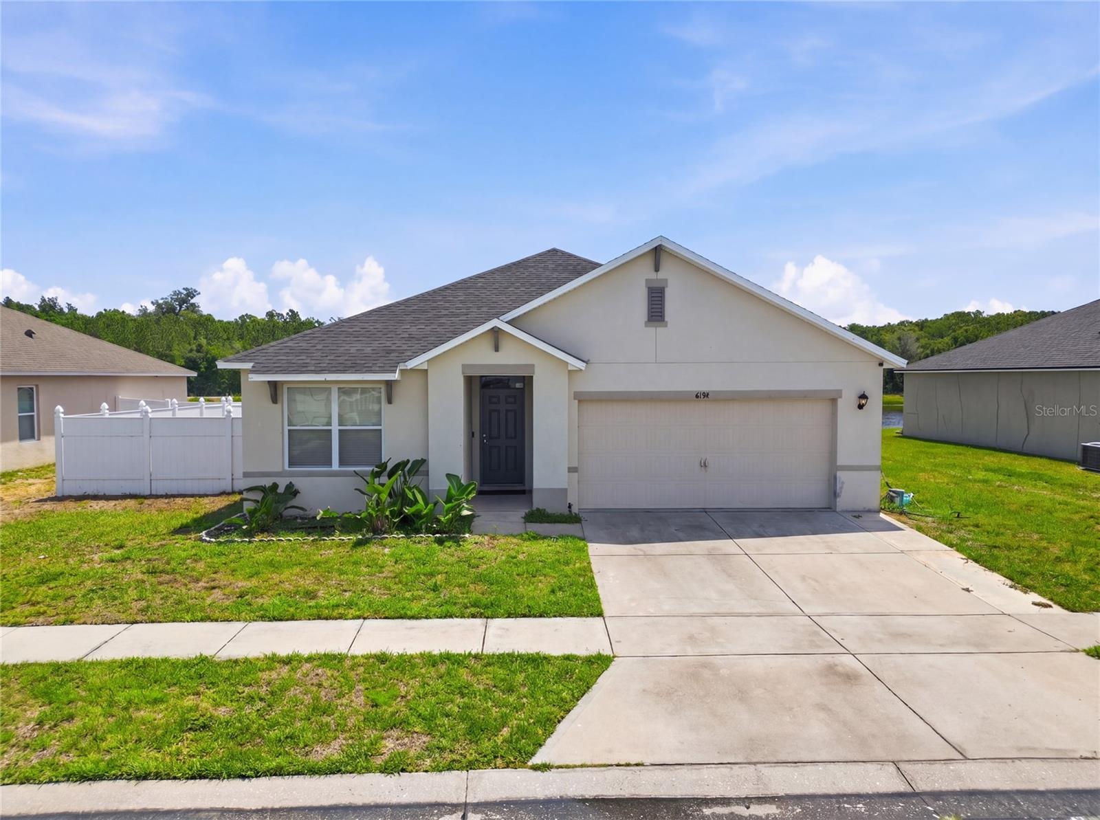 Single Family Residence in WINTER HAVEN, FL - Daniel Dourado
