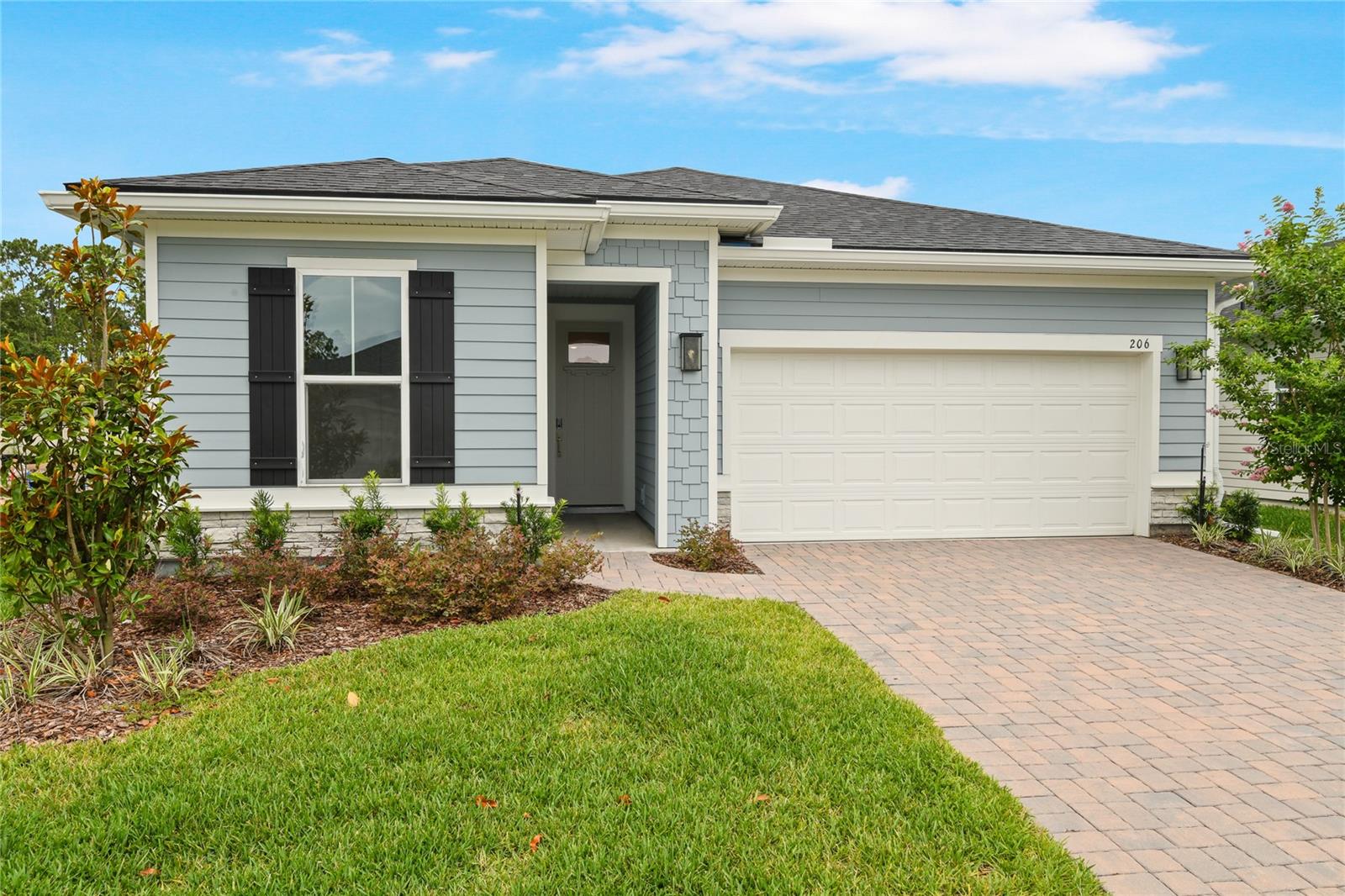 Single Family Residence in PALM COAST, FL - Daniel Dourado