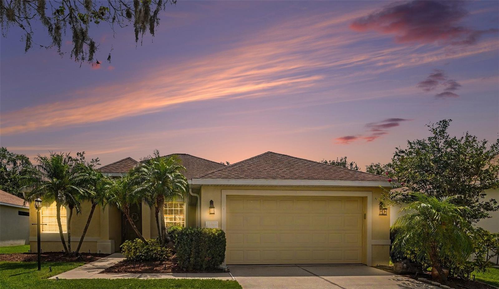 Single Family Residence in PARRISH, FL - Daniel Dourado