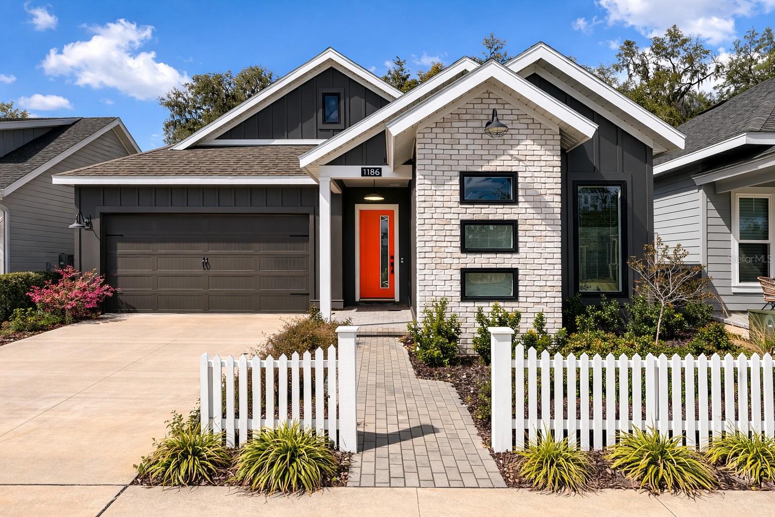 Single Family Residence em NEWBERRY, FL - Daniel Dourado