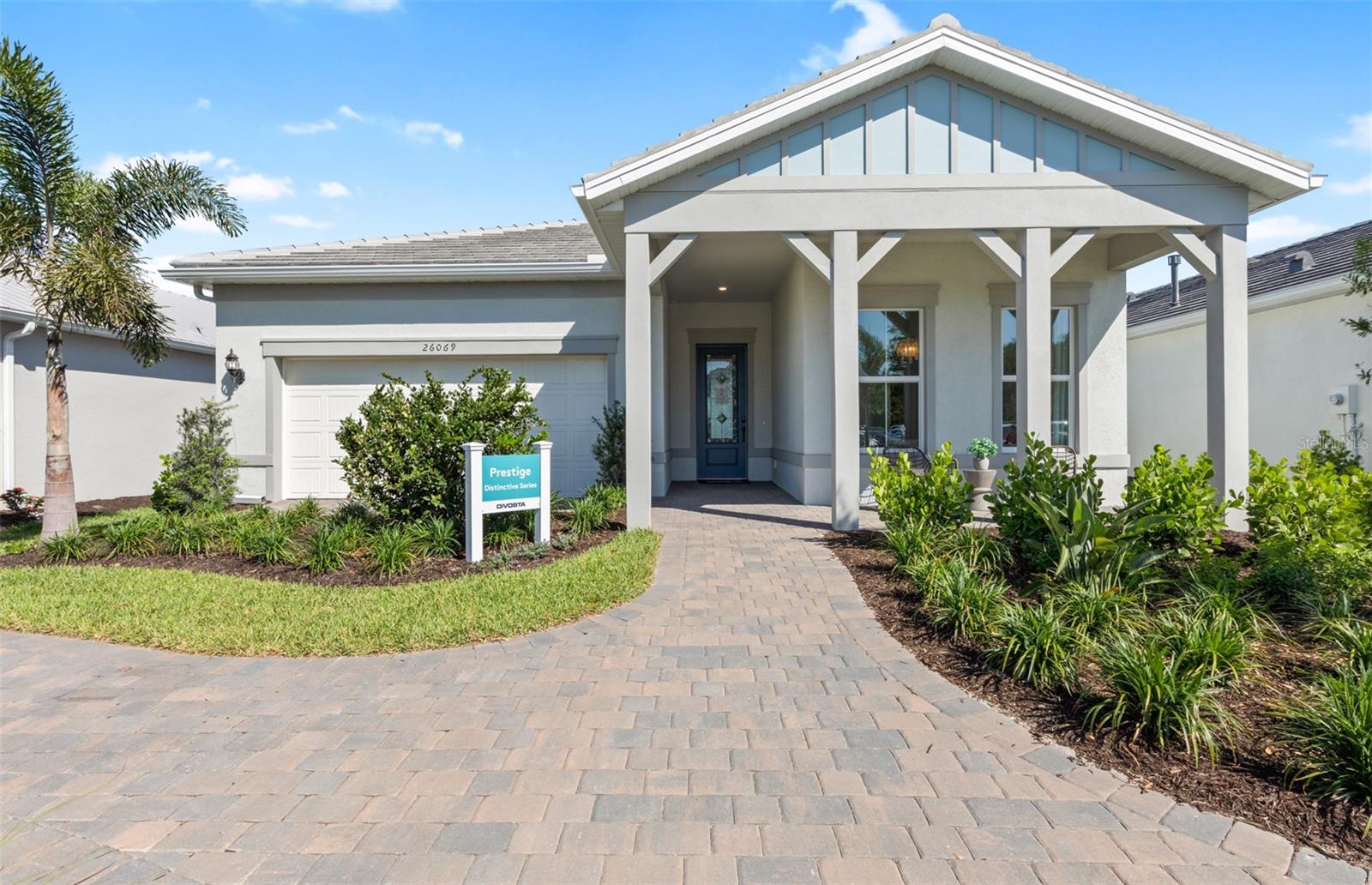 Single Family Residence in ENGLEWOOD, FL - Daniel Dourado