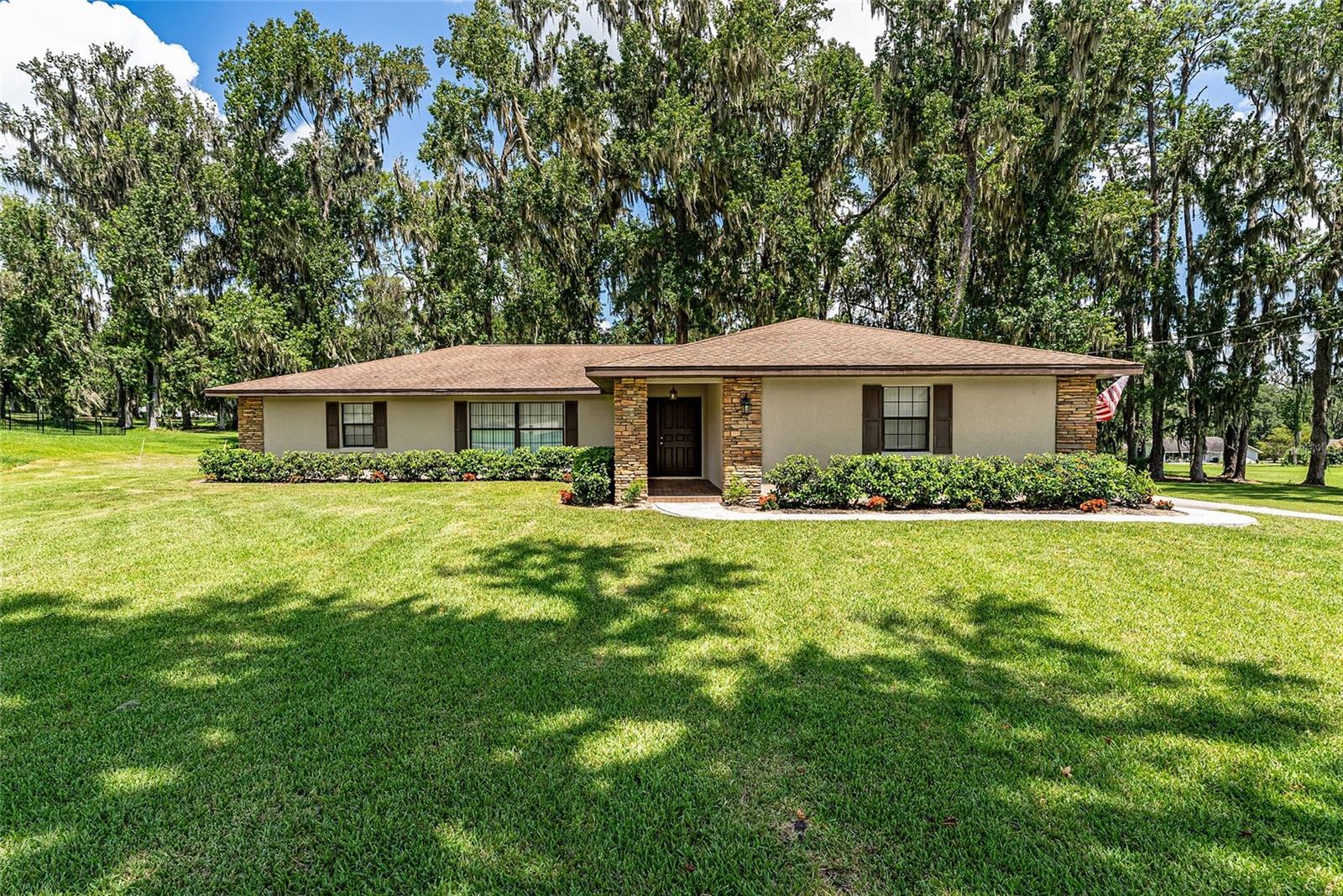 Single Family Residence in OCALA, FL - Daniel Dourado