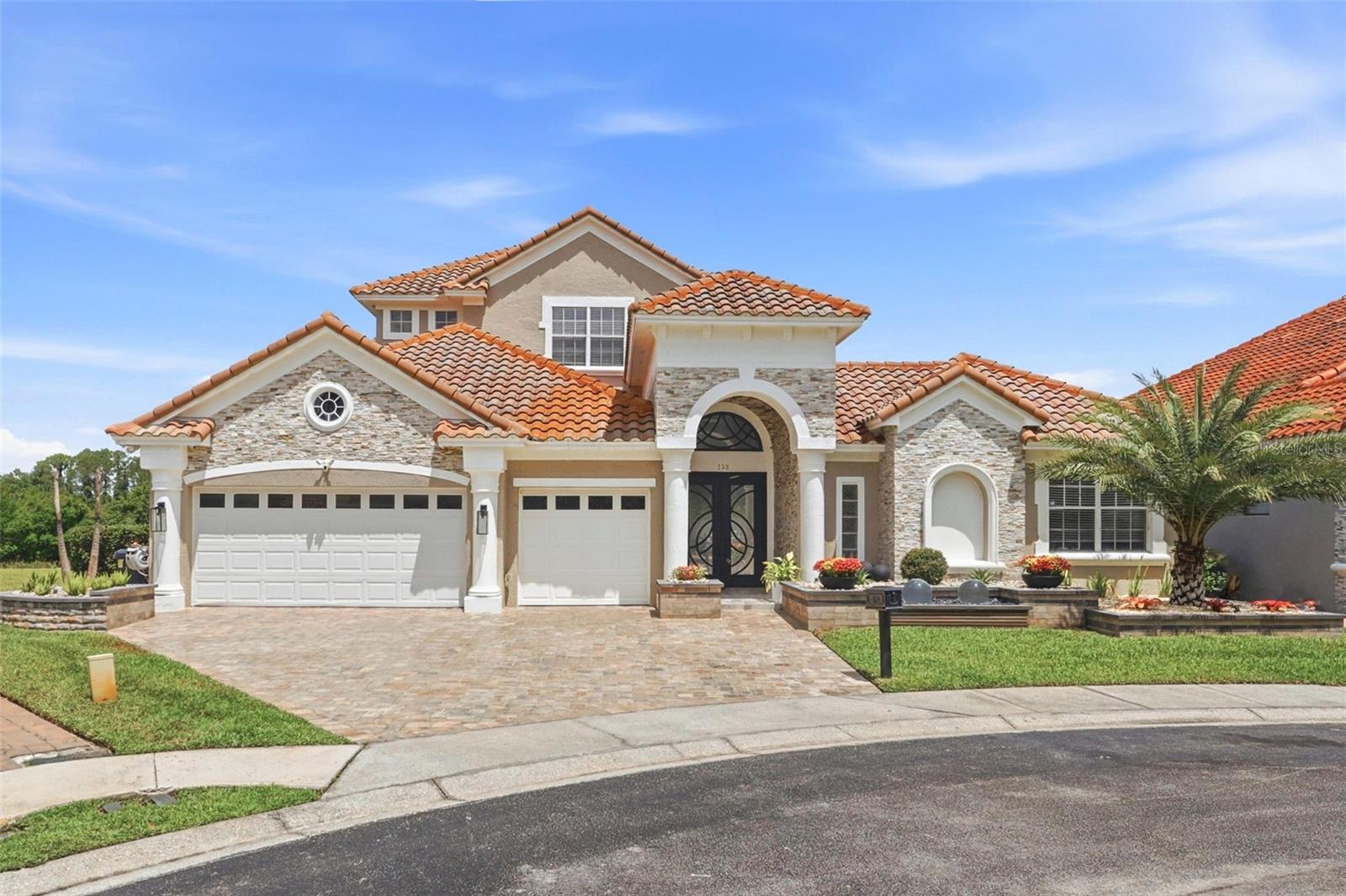 Single Family Residence in DAVENPORT, FL - Daniel Dourado
