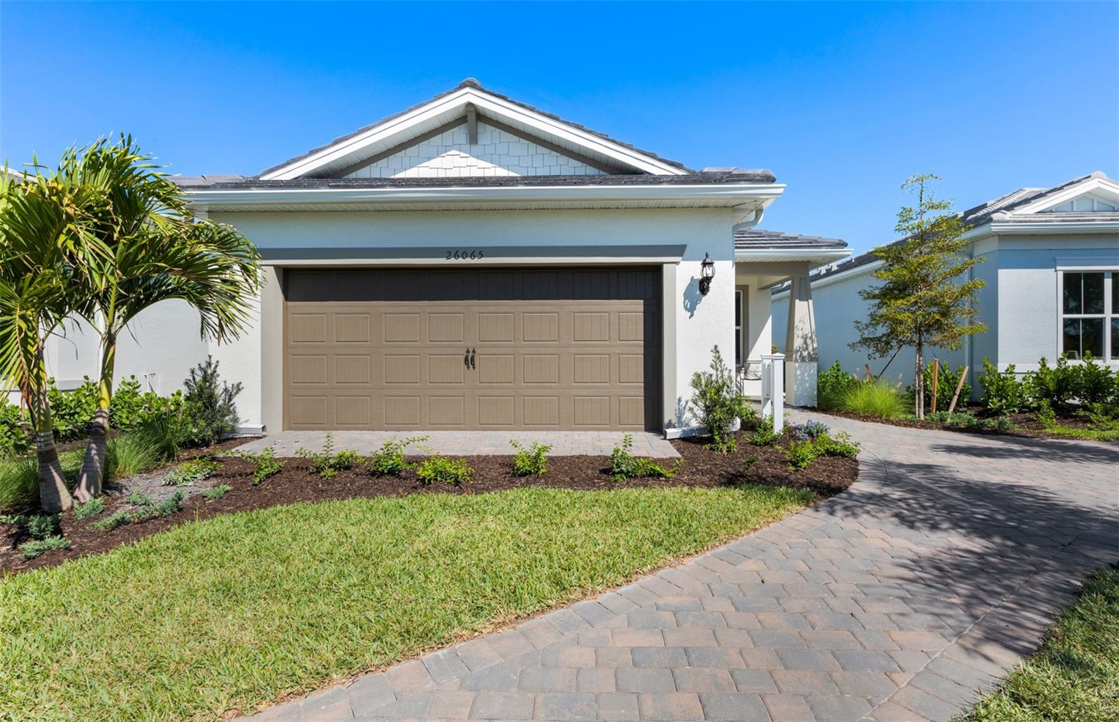 Single Family Residence in ENGLEWOOD, FL - Daniel Dourado