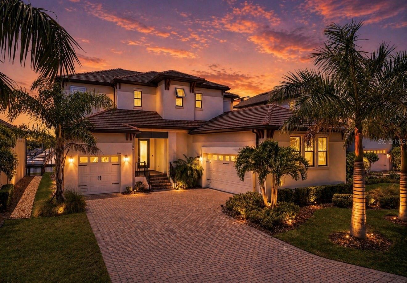 Single Family Residence in RUSKIN, FL - Daniel Dourado