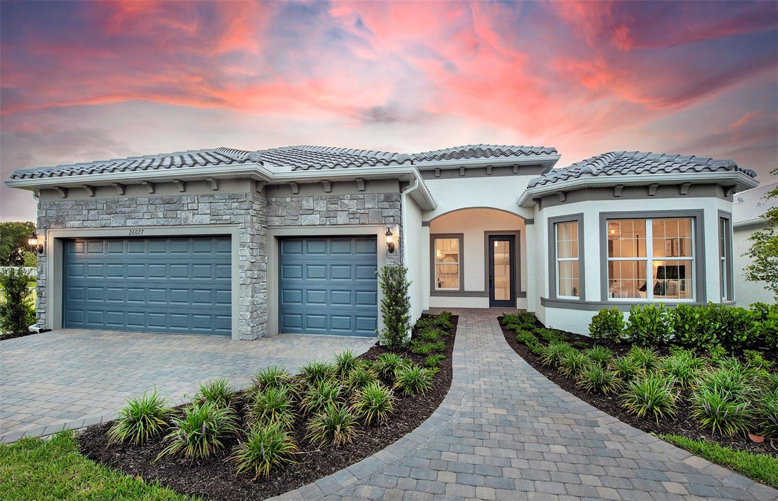 Single Family Residence in ENGLEWOOD, FL - Daniel Dourado
