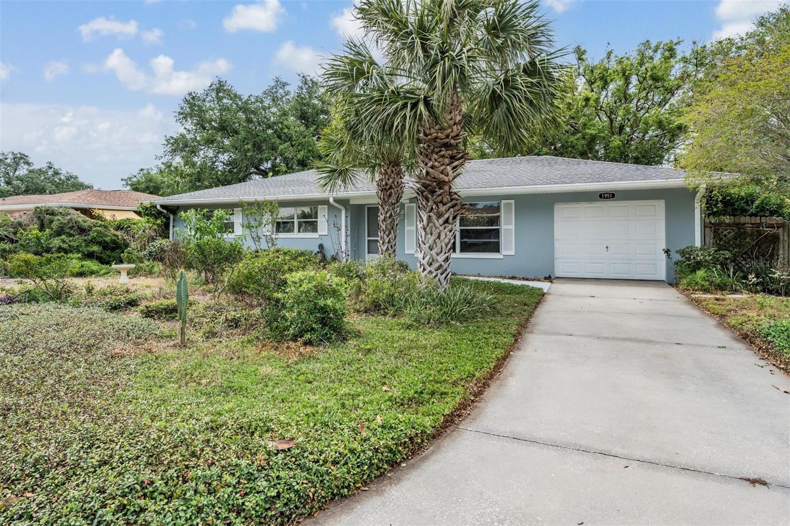 Single Family Residence in CLEARWATER, FL - Daniel Dourado