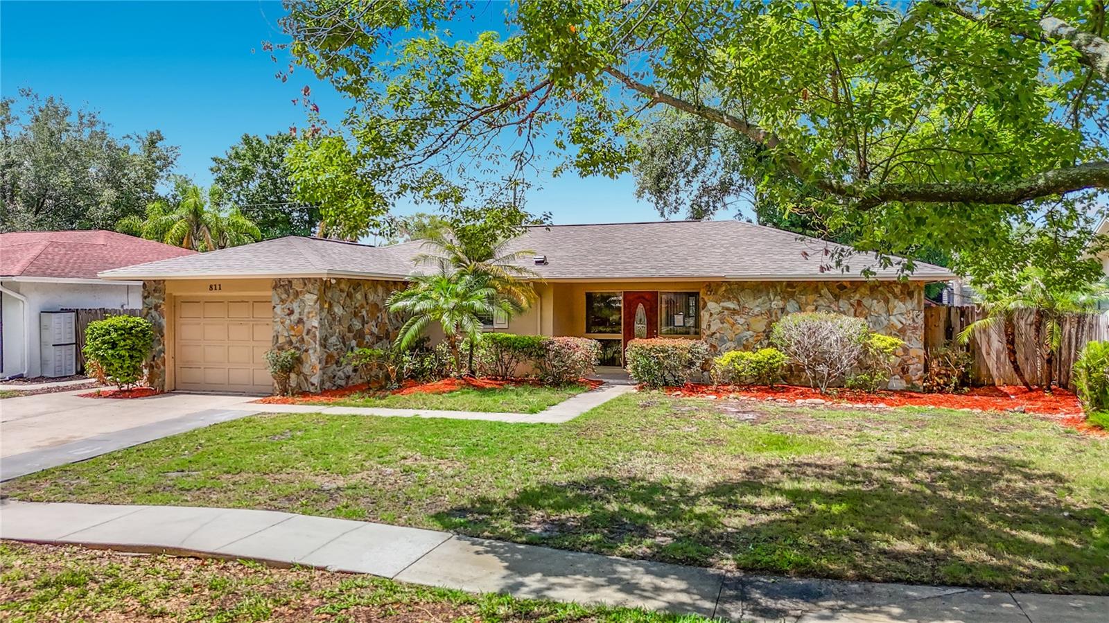 Single Family Residence in TAMPA, FL - Daniel Dourado