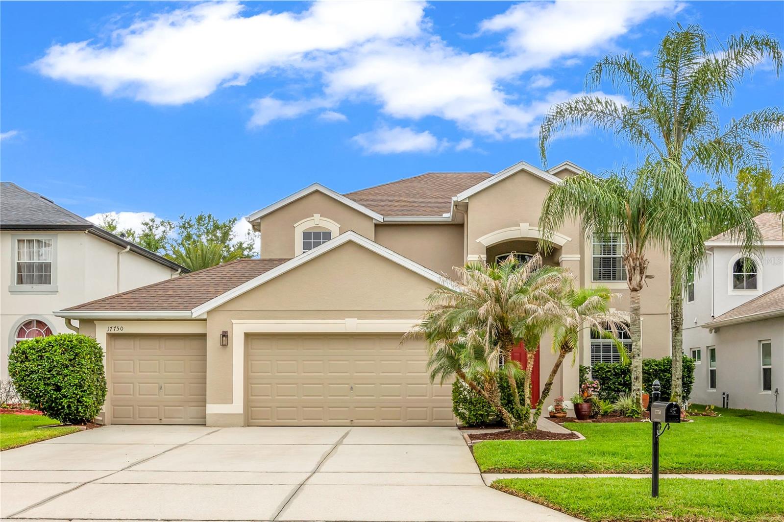 Single Family Residence in ORLANDO, FL - Daniel Dourado