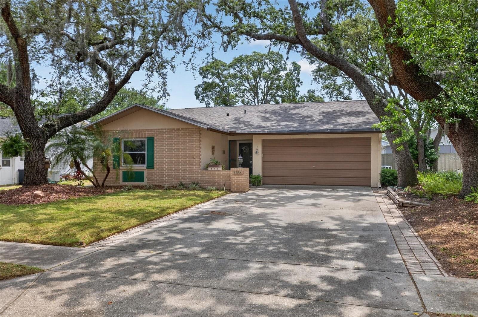 Single Family Residence in NEW PORT RICHEY, FL - Daniel Dourado