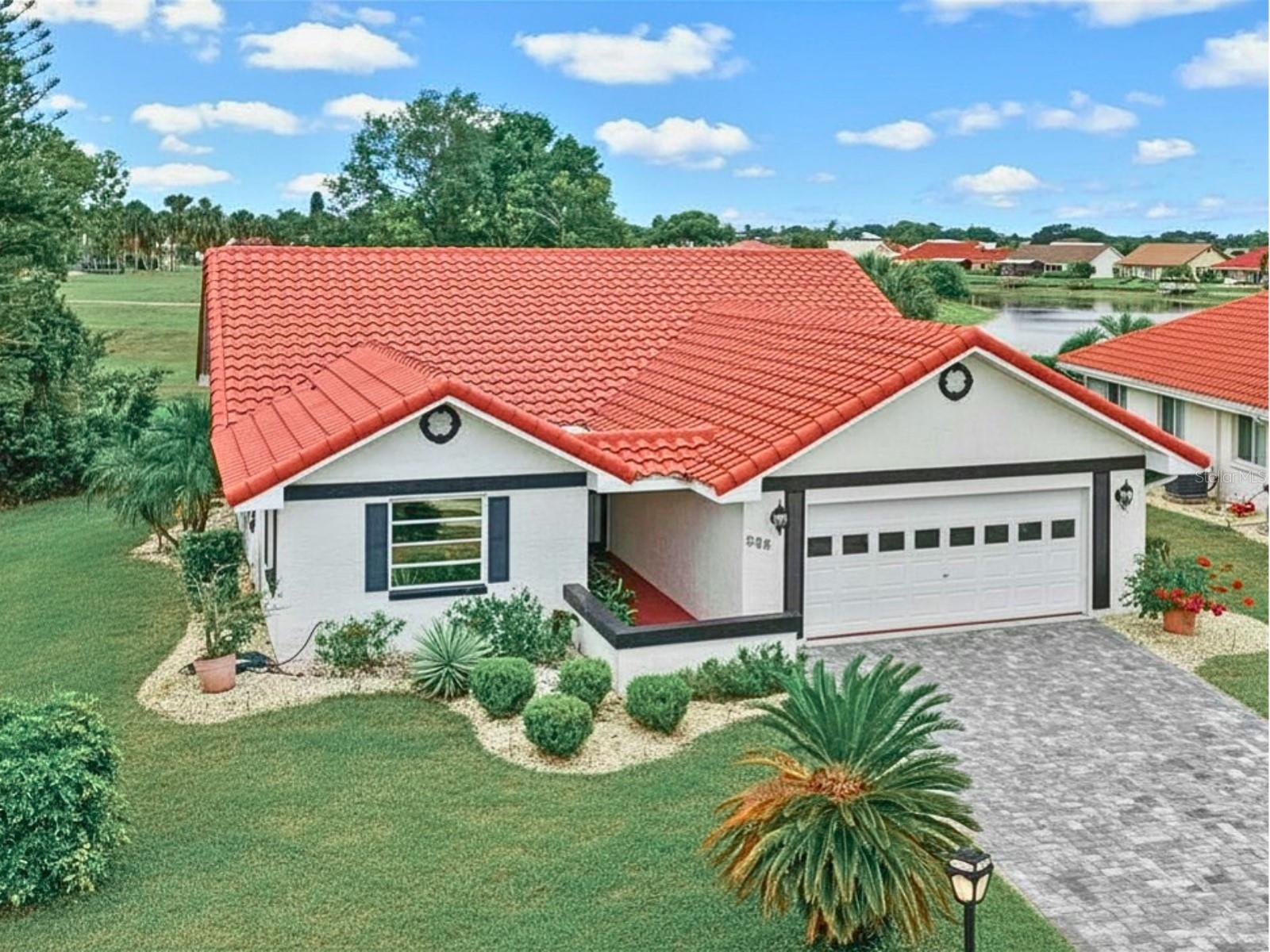 Single Family Residence in SUN CITY CENTER, FL - Daniel Dourado