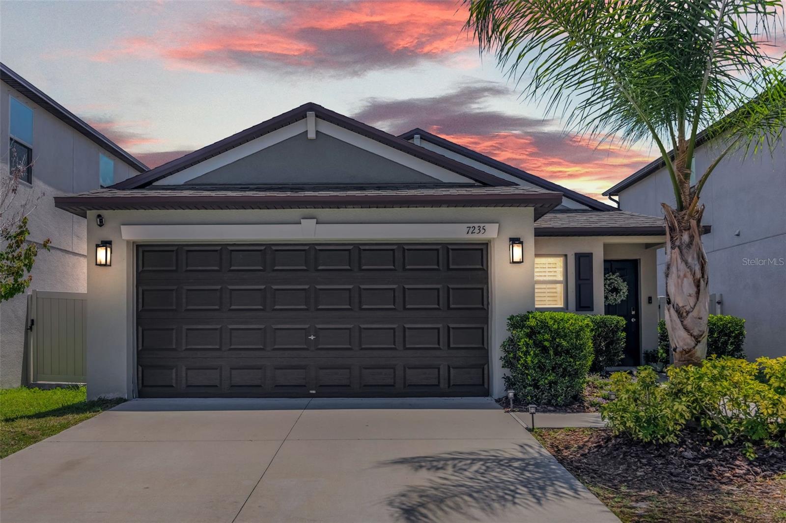 Single Family Residence in SUN CITY CENTER, FL - Daniel Dourado