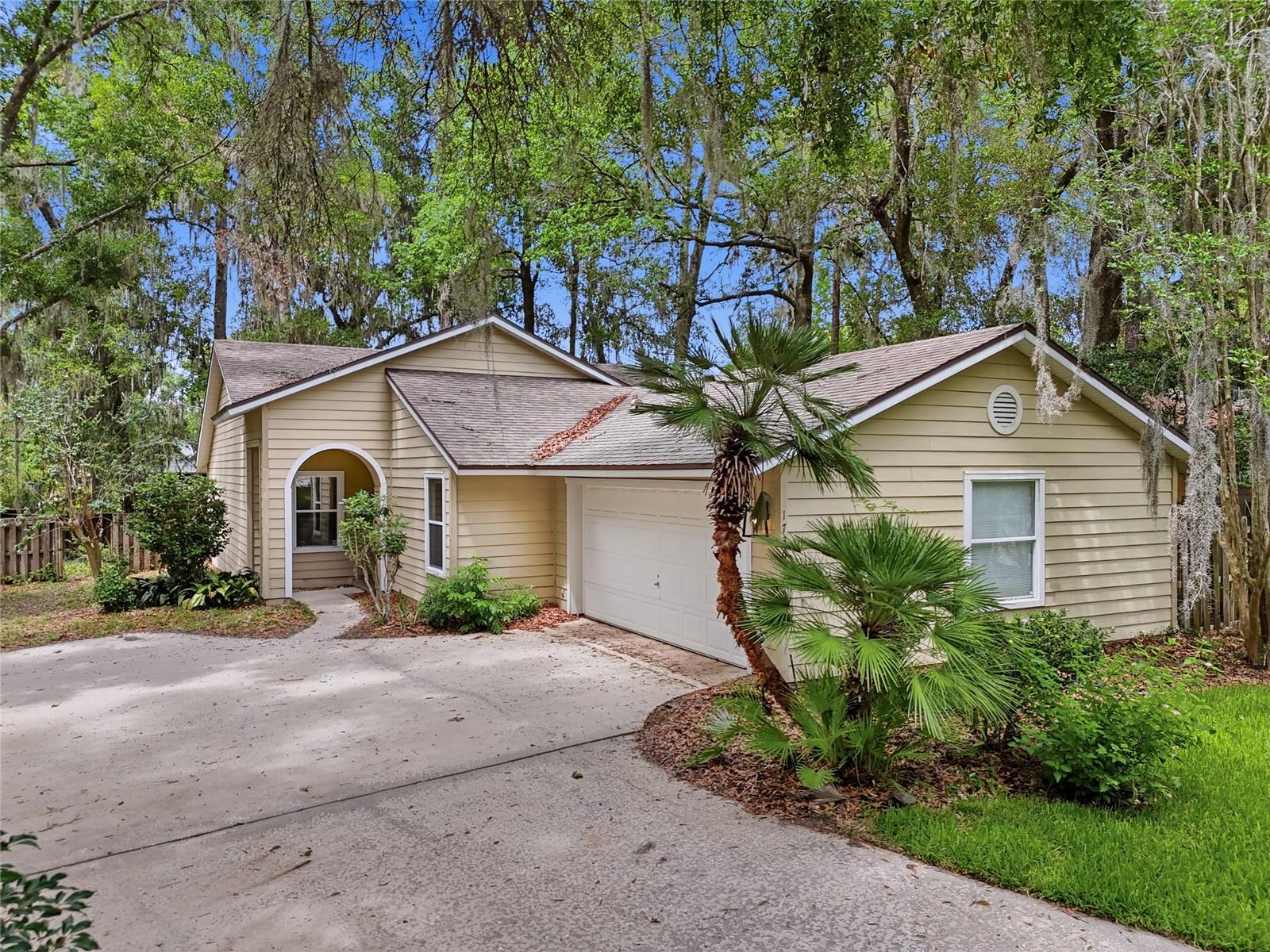 Single Family Residence em GAINESVILLE, FL - Daniel Dourado