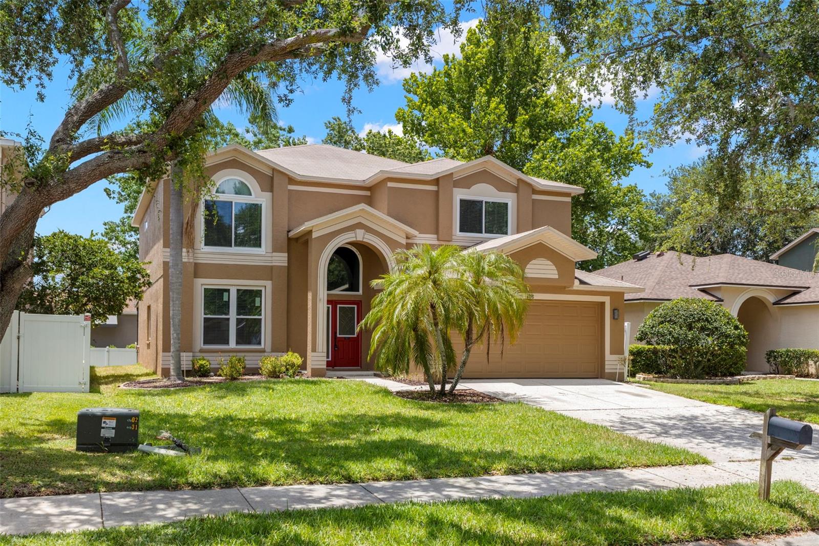 Single Family Residence in OLDSMAR, FL - Daniel Dourado