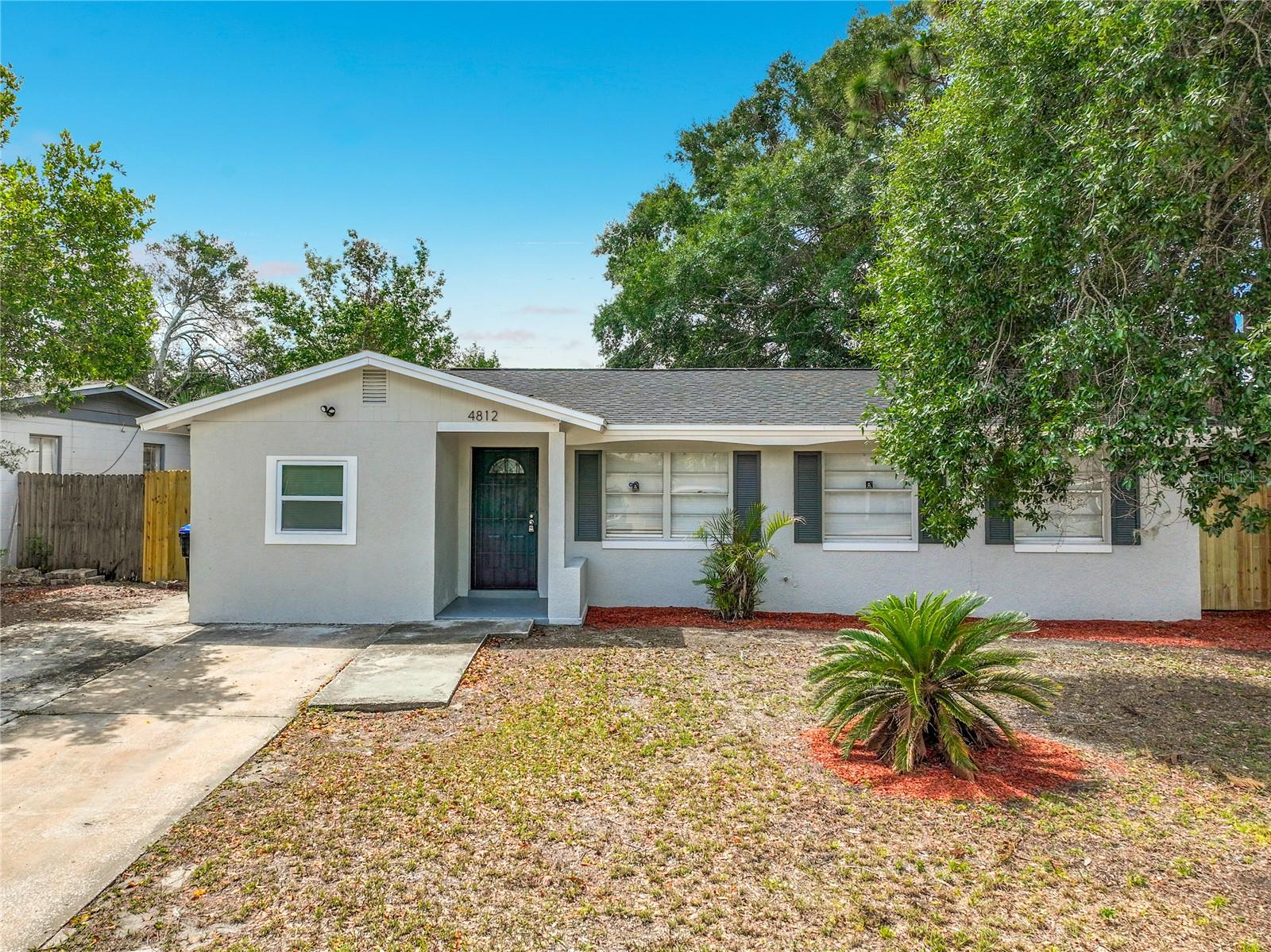 Single Family Residence in ORLANDO, FL - Daniel Dourado