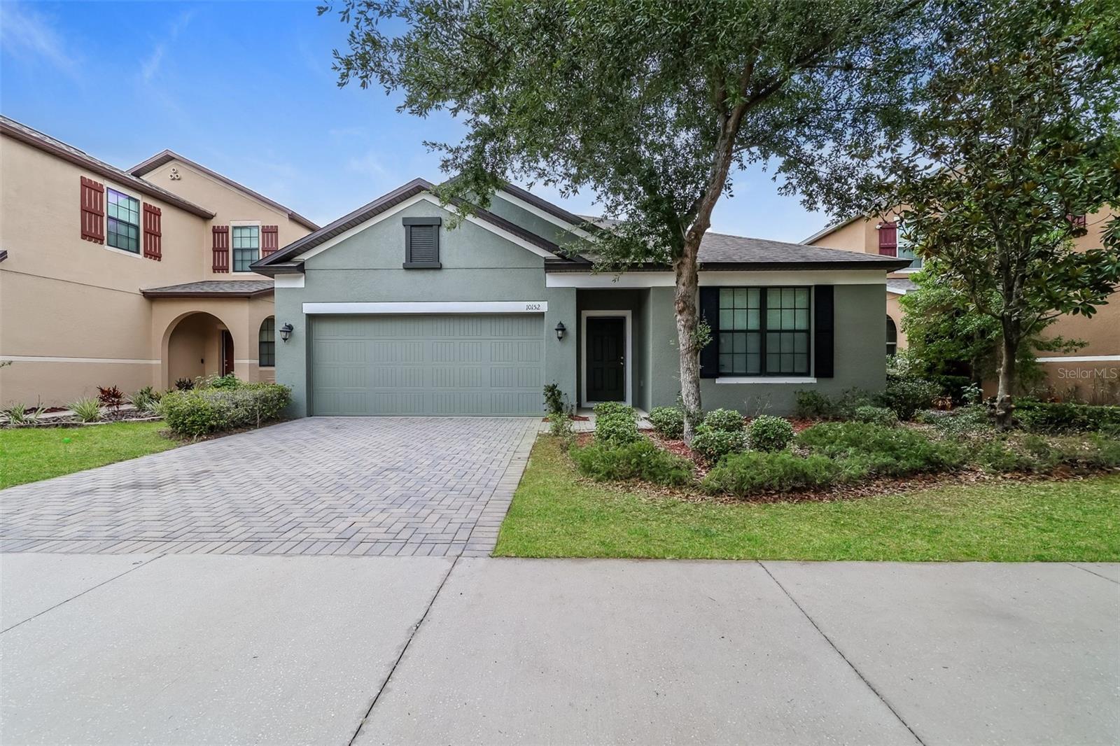 Single Family Residence in RUSKIN, FL - Daniel Dourado