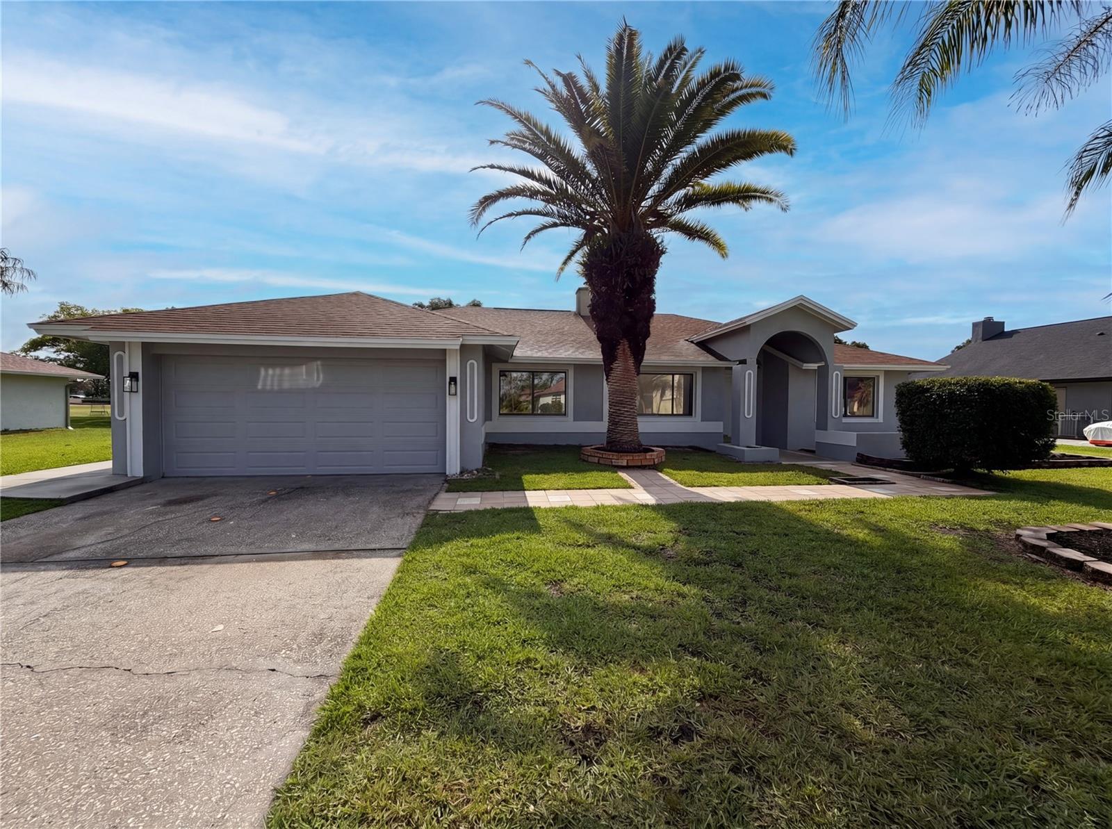 Single Family Residence in ORLANDO, FL - Daniel Dourado