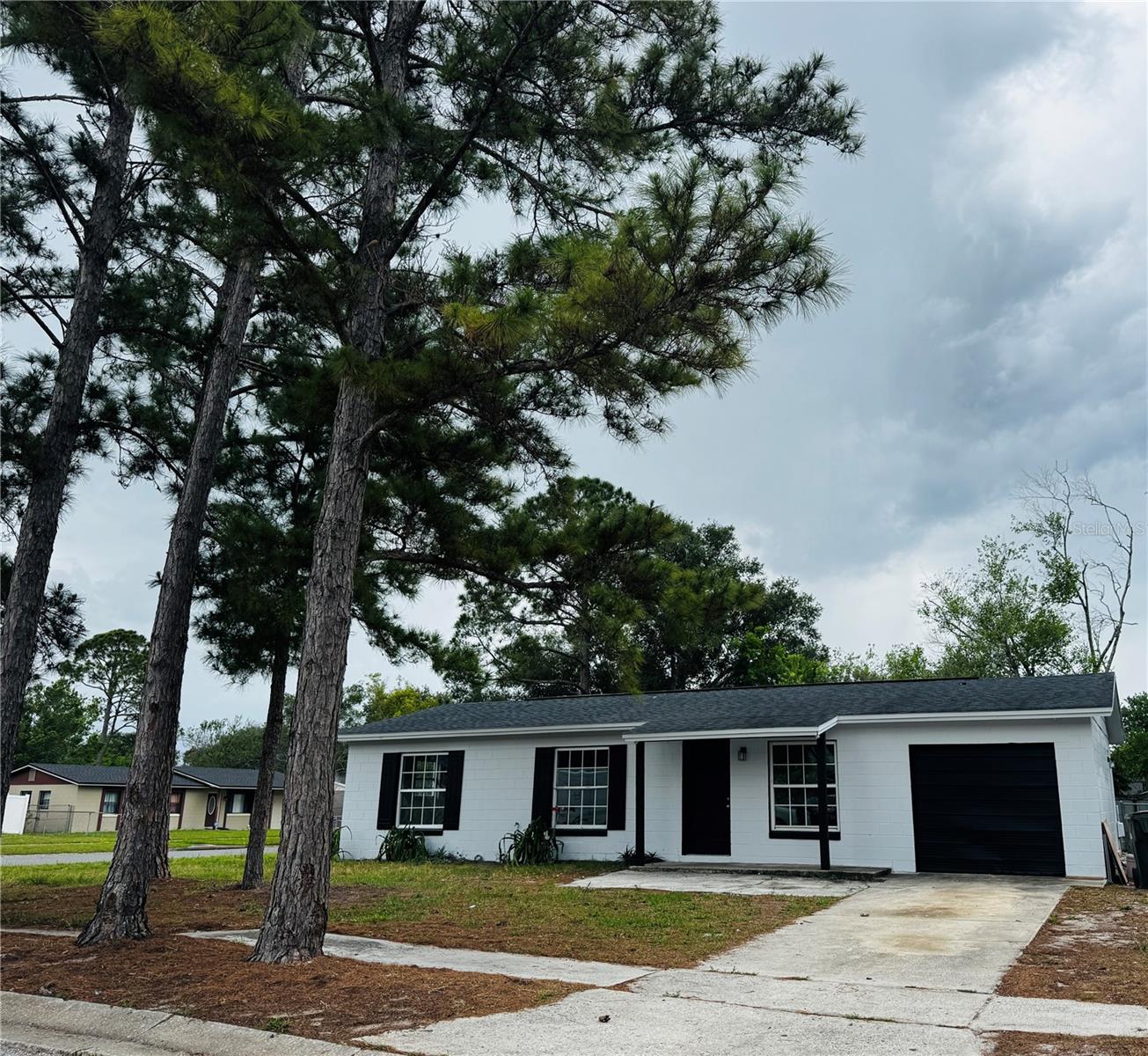 Single Family Residence in OCOEE, FL - Daniel Dourado