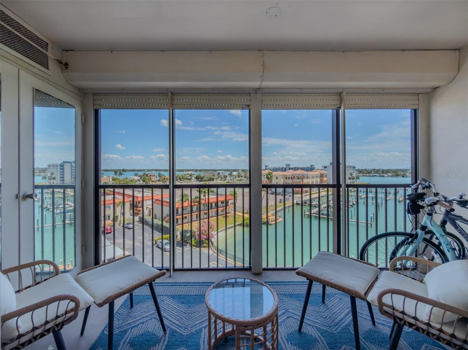 Condominium in TREASURE ISLAND, FL - Daniel Dourado