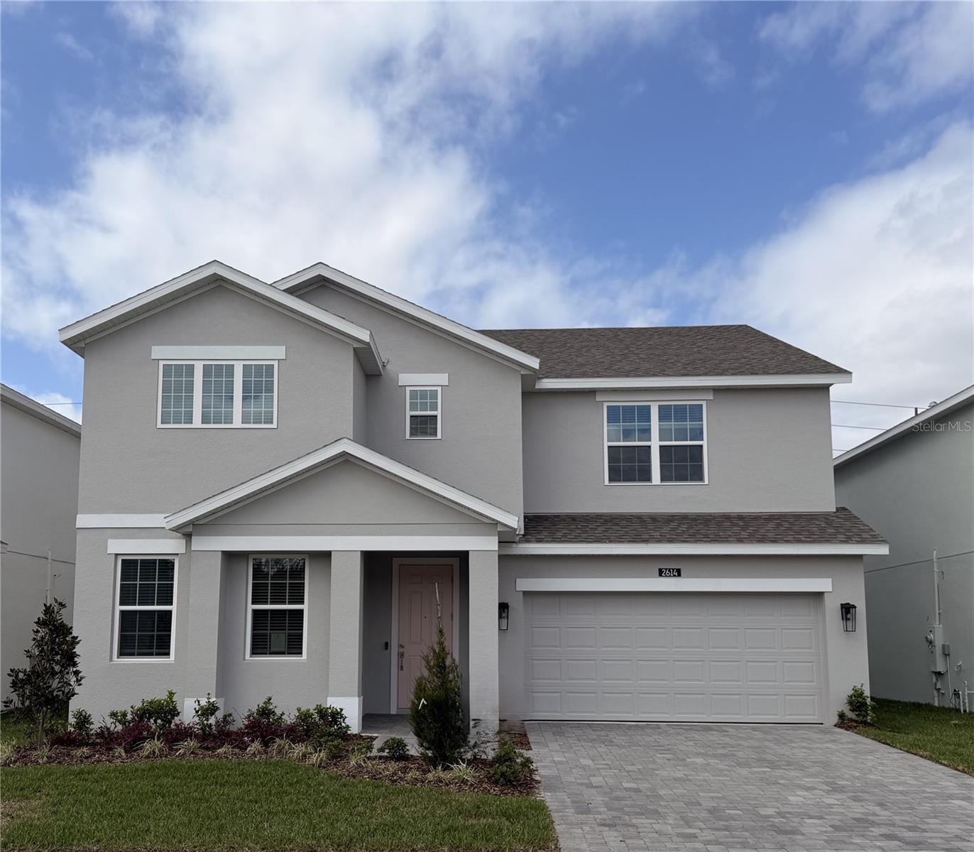 Single Family Residence in ORLANDO, FL - Daniel Dourado