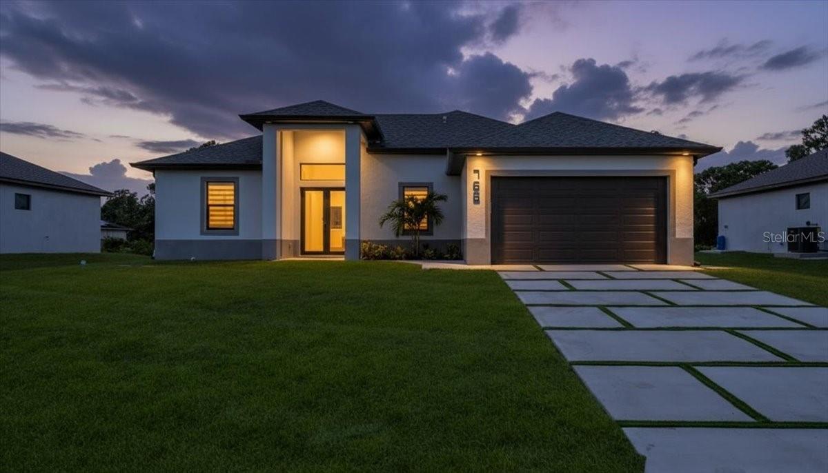 Single Family Residence em LEHIGH ACRES, FL - Daniel Dourado