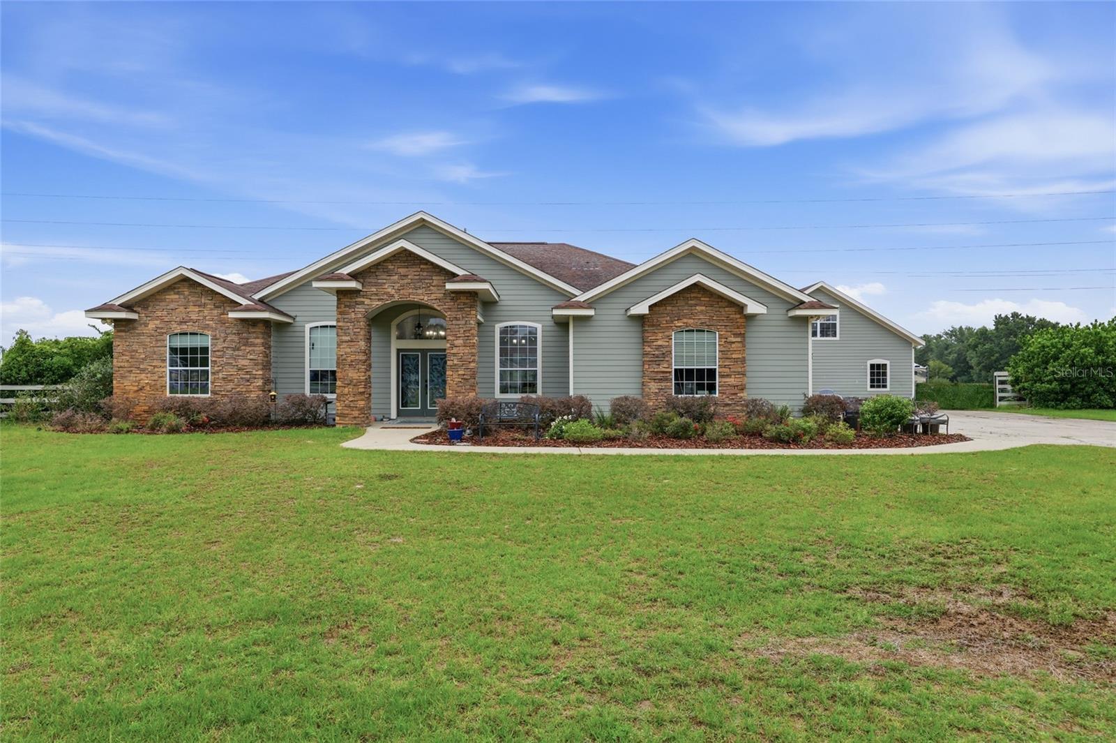 Single Family Residence in HIGH SPRINGS, FL - Daniel Dourado