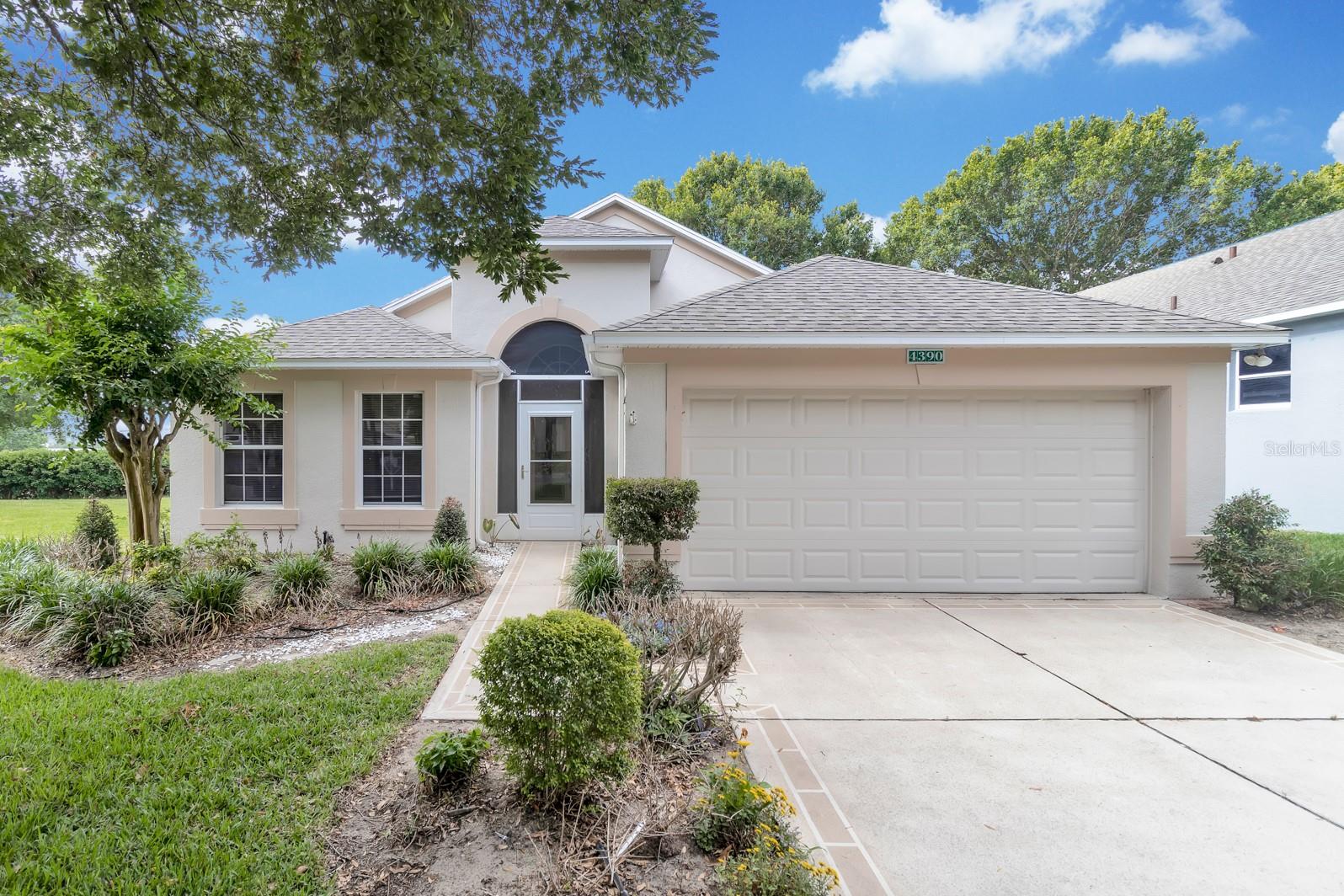 Single Family Residence em CLERMONT, FL - Daniel Dourado