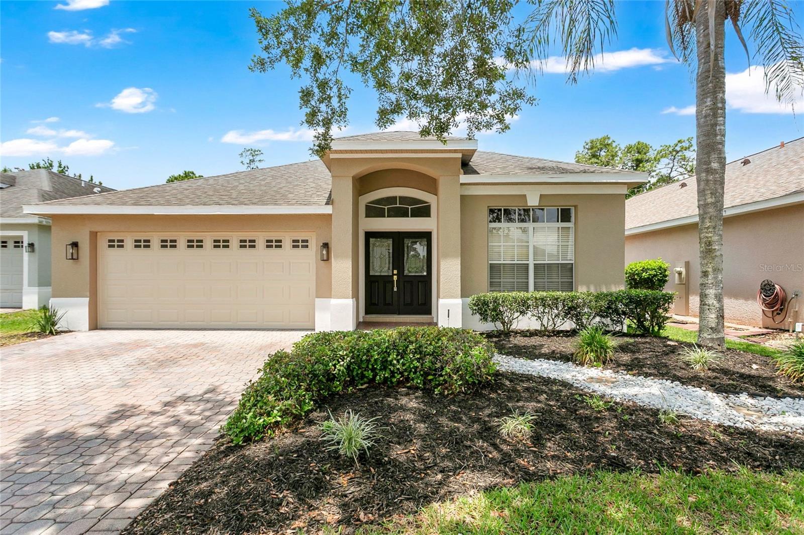 Single Family Residence in ORLANDO, FL - Daniel Dourado
