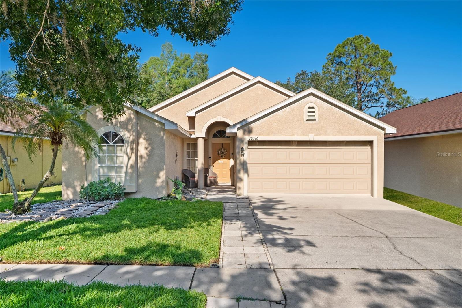 Single Family Residence em LUTZ, FL - Daniel Dourado