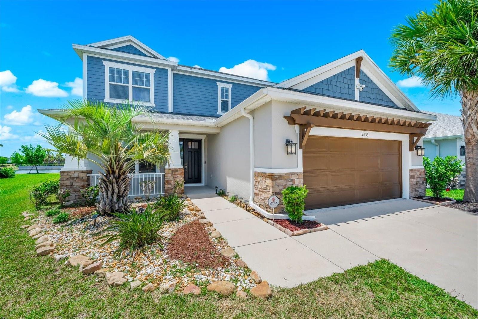 Single Family Residence in PALMETTO, FL - Daniel Dourado