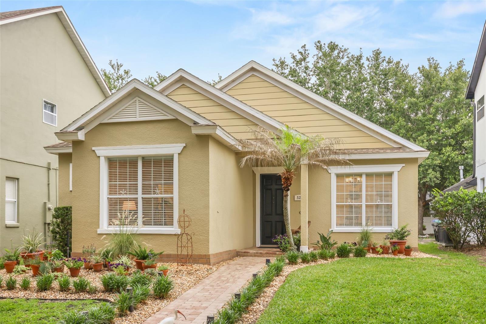 Single Family Residence in WINDERMERE, FL - Daniel Dourado