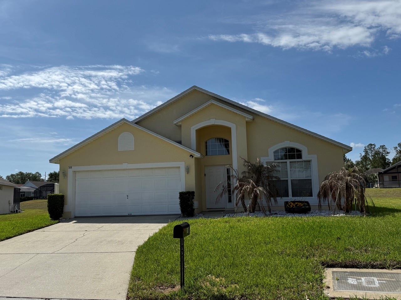Single Family Residence in DAVENPORT, FL - Daniel Dourado