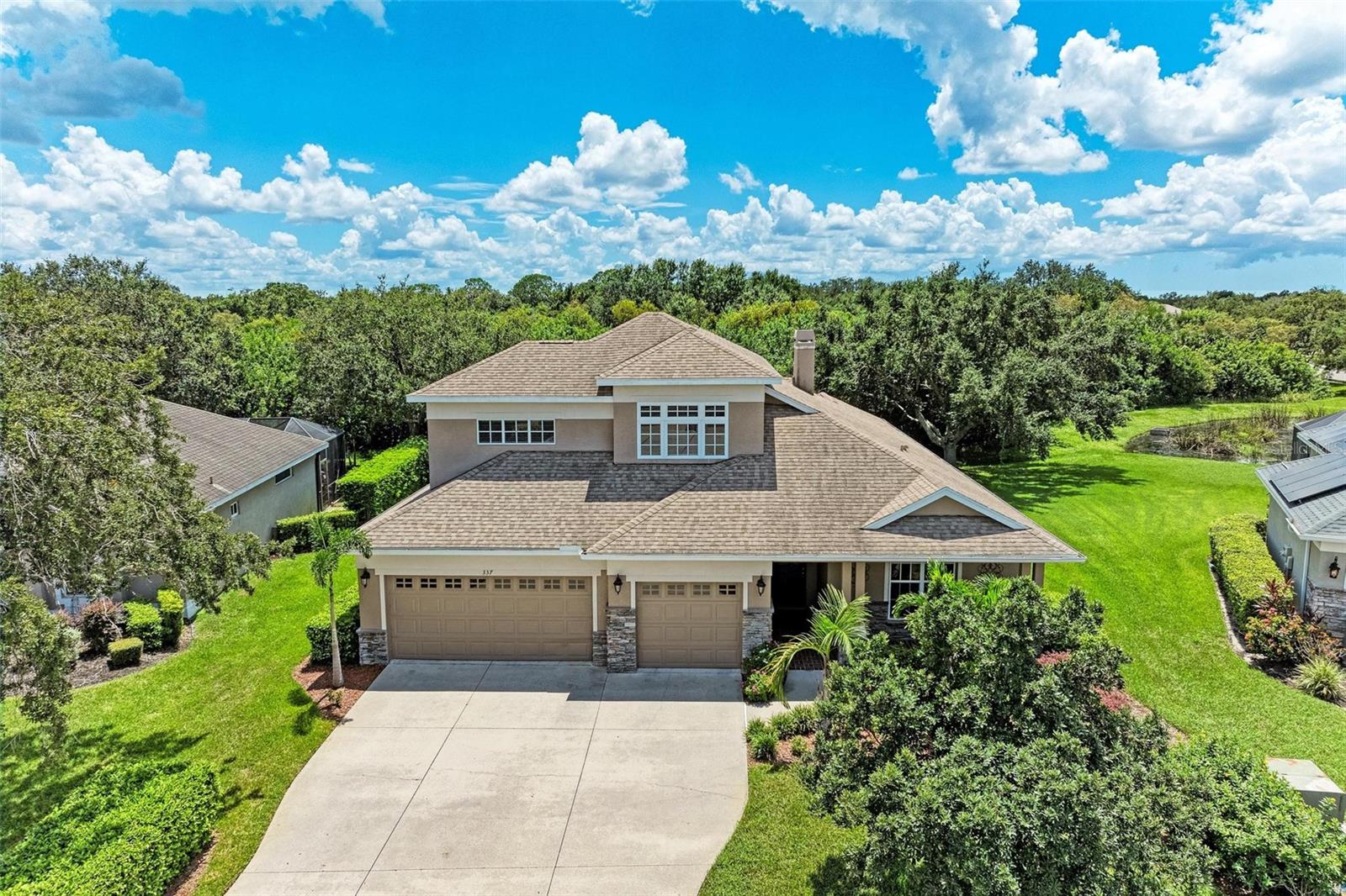 Single Family Residence in BRADENTON, FL - Daniel Dourado