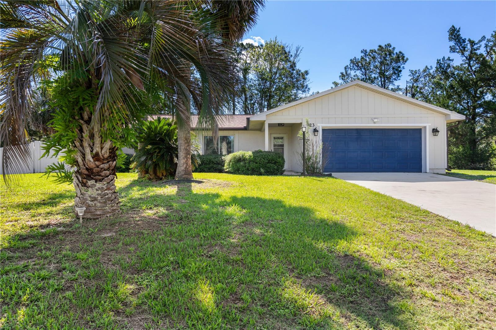 Single Family Residence in PALM COAST, FL - Daniel Dourado