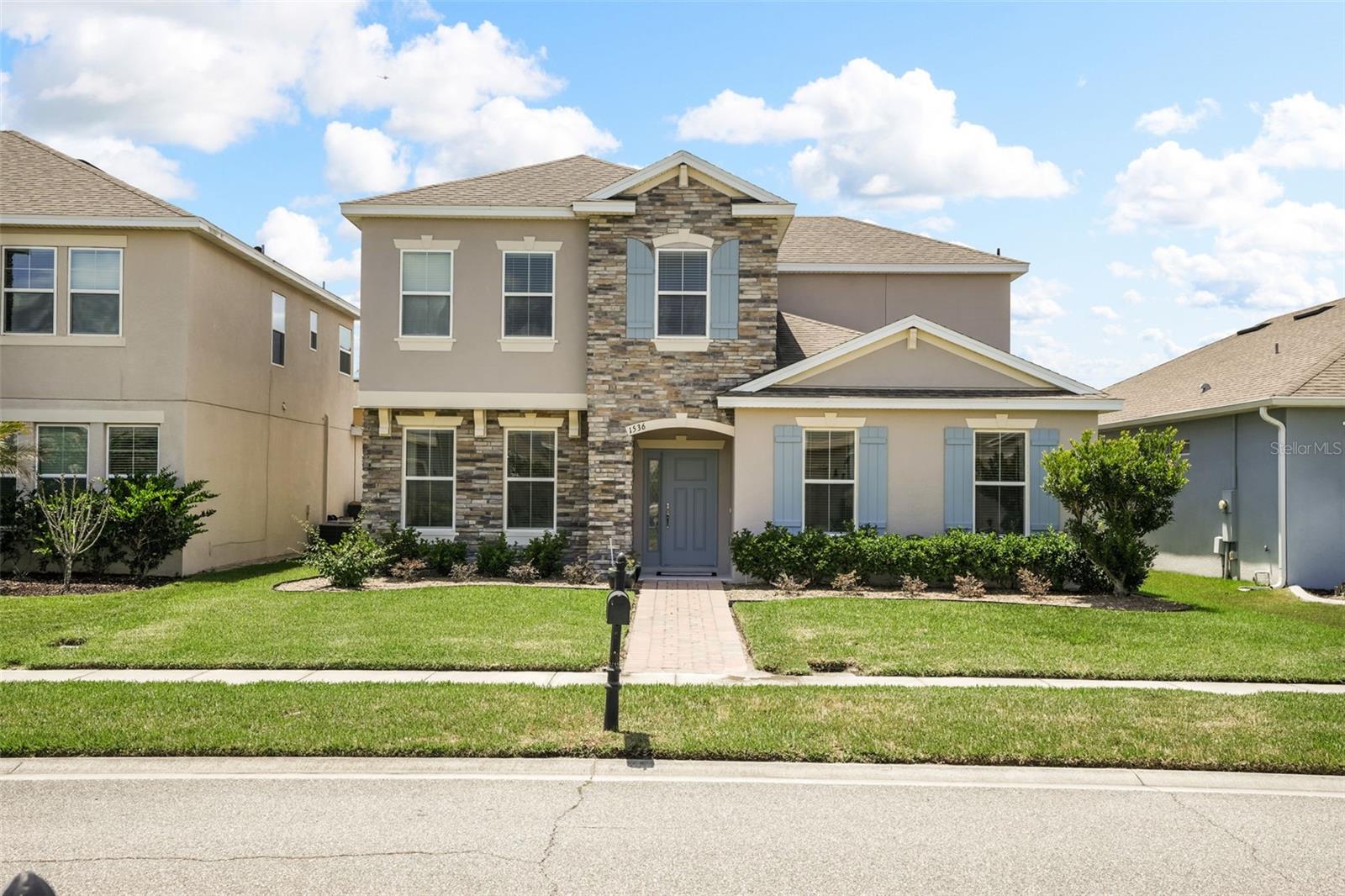 Single Family Residence in ST CLOUD, FL - Daniel Dourado