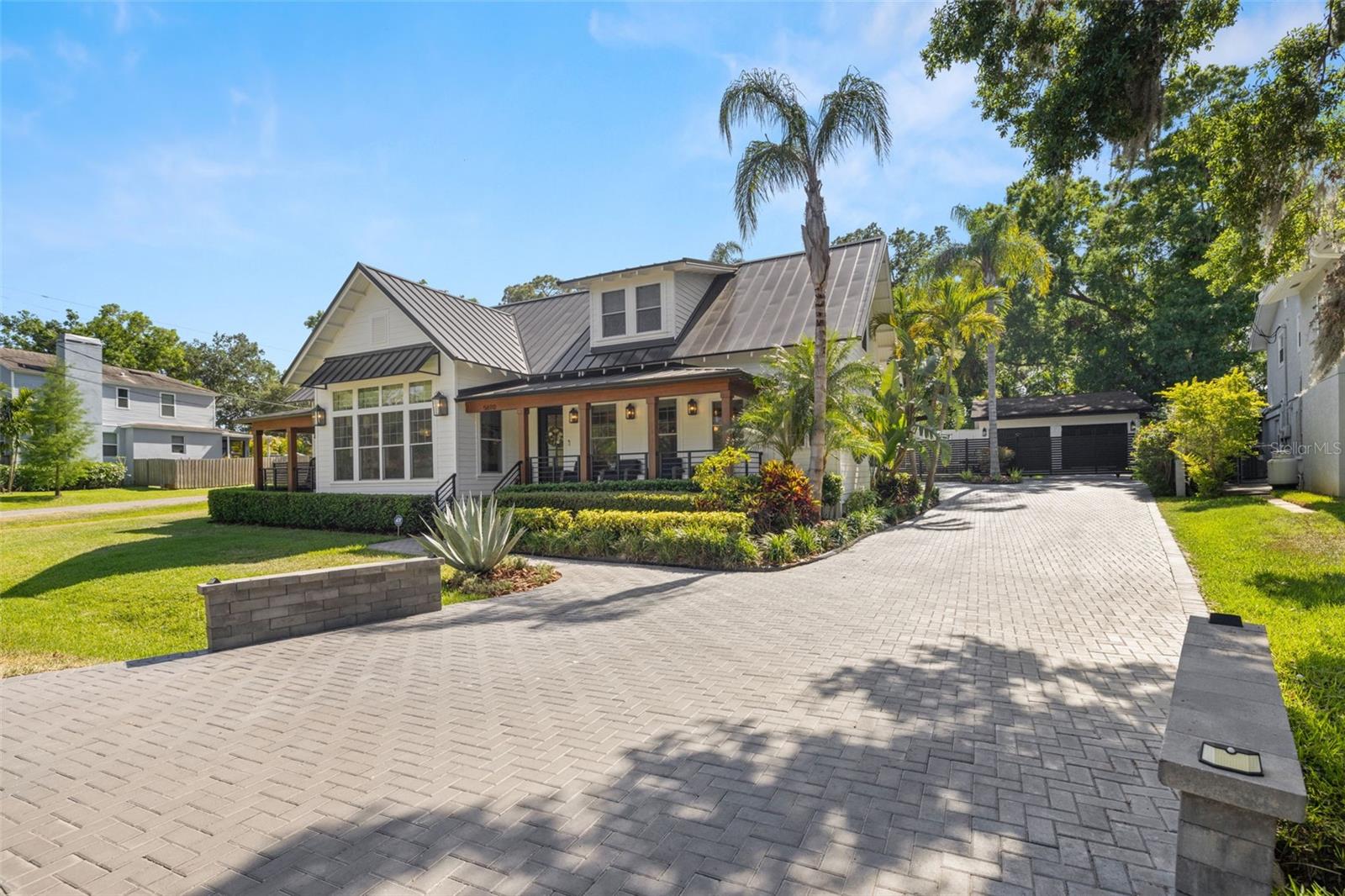 Single Family Residence in TAMPA, FL - Daniel Dourado