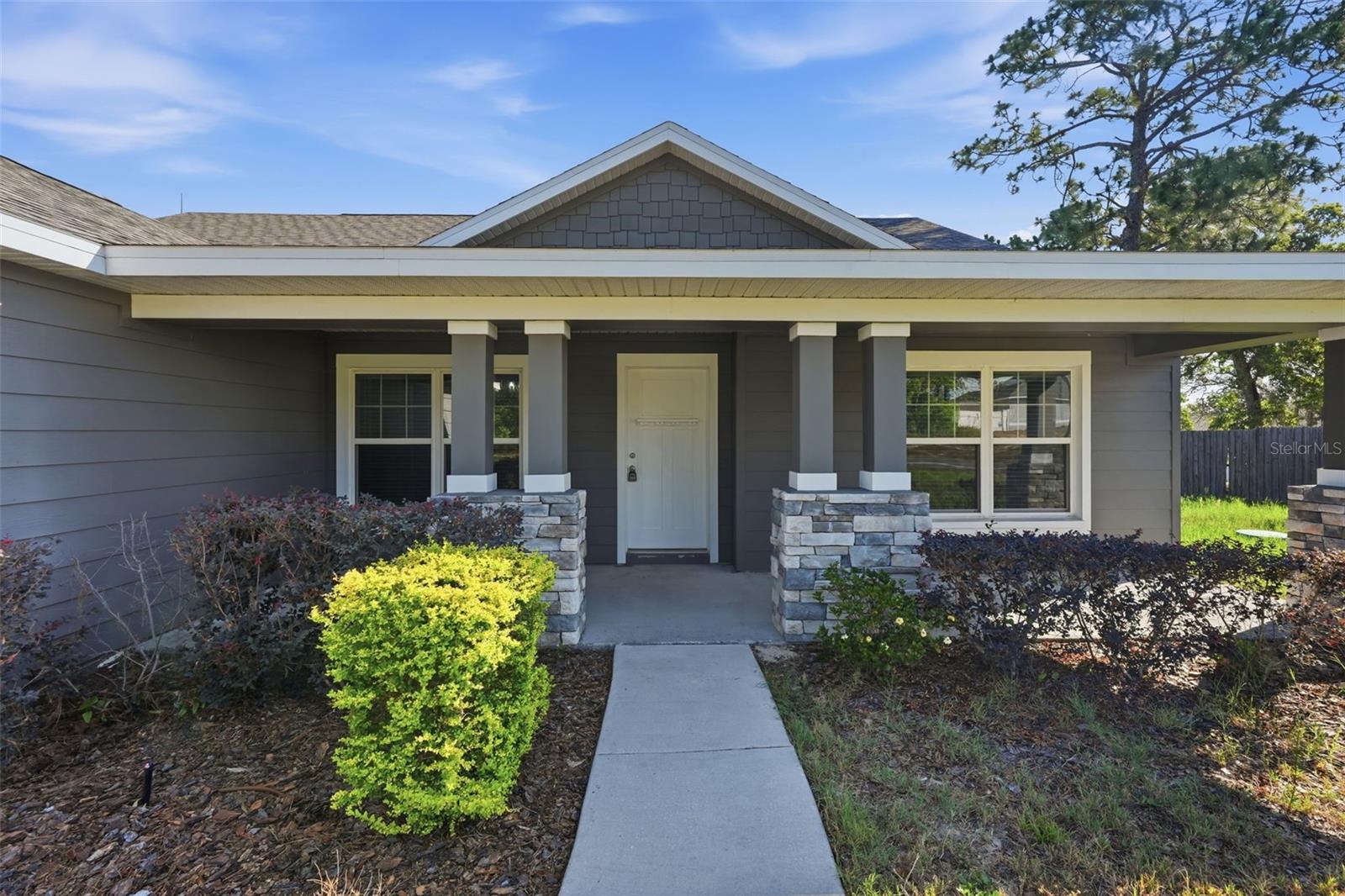 Single Family Residence em SPRING HILL, FL - Daniel Dourado