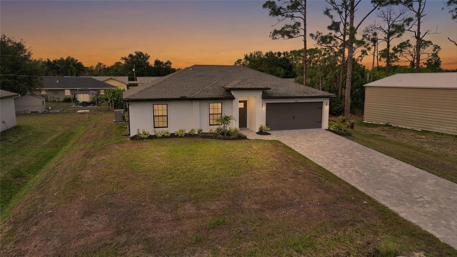 Single Family Residence in PORT CHARLOTTE, FL - Daniel Dourado