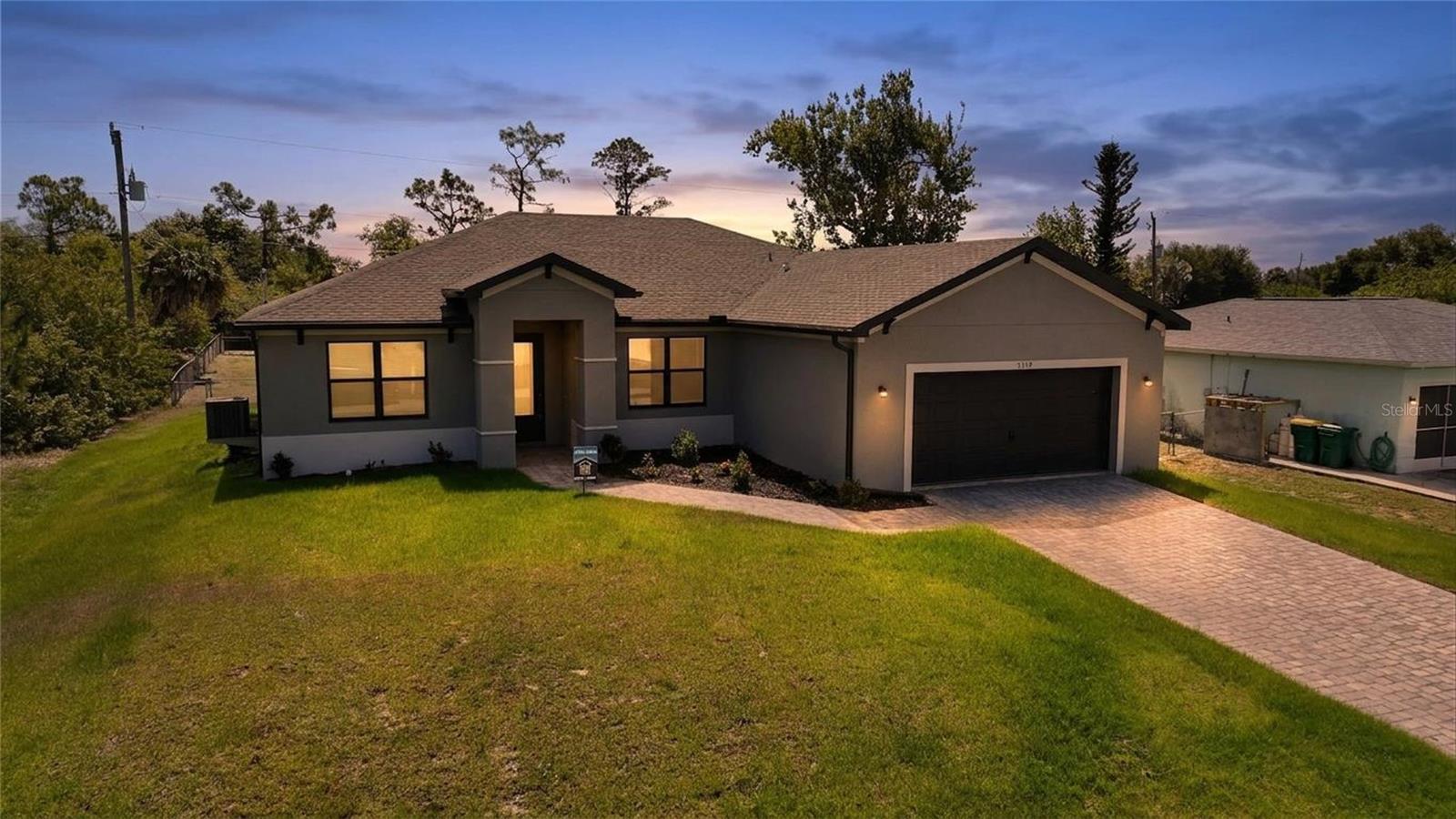 Single Family Residence in PORT CHARLOTTE, FL - Daniel Dourado