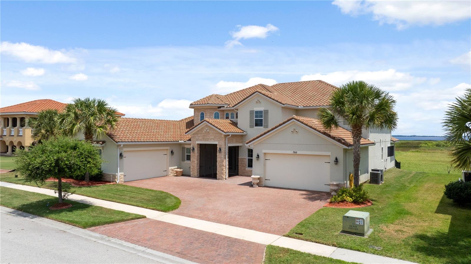 Single Family Residence em KISSIMMEE, FL - Daniel Dourado