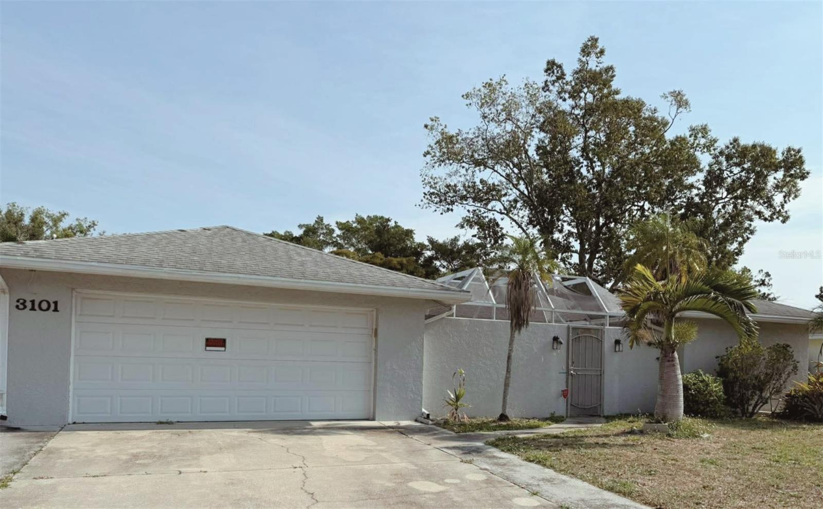 Single Family Residence in SARASOTA, FL - Daniel Dourado