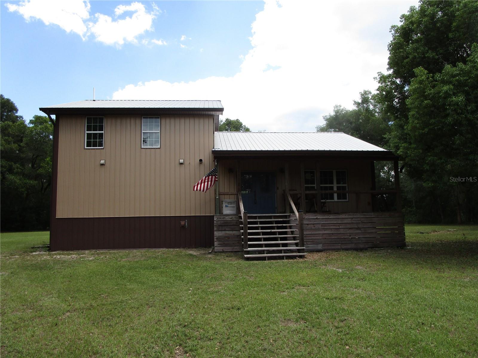 Single Family Residence in DADE CITY, FL - Daniel Dourado