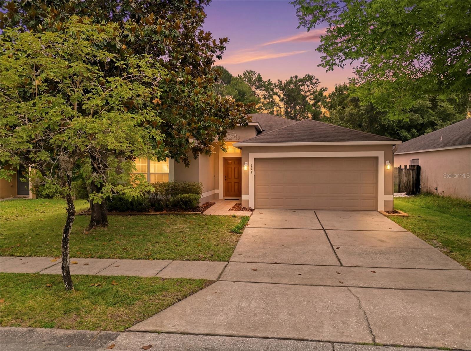 Single Family Residence in ORLANDO, FL - Daniel Dourado