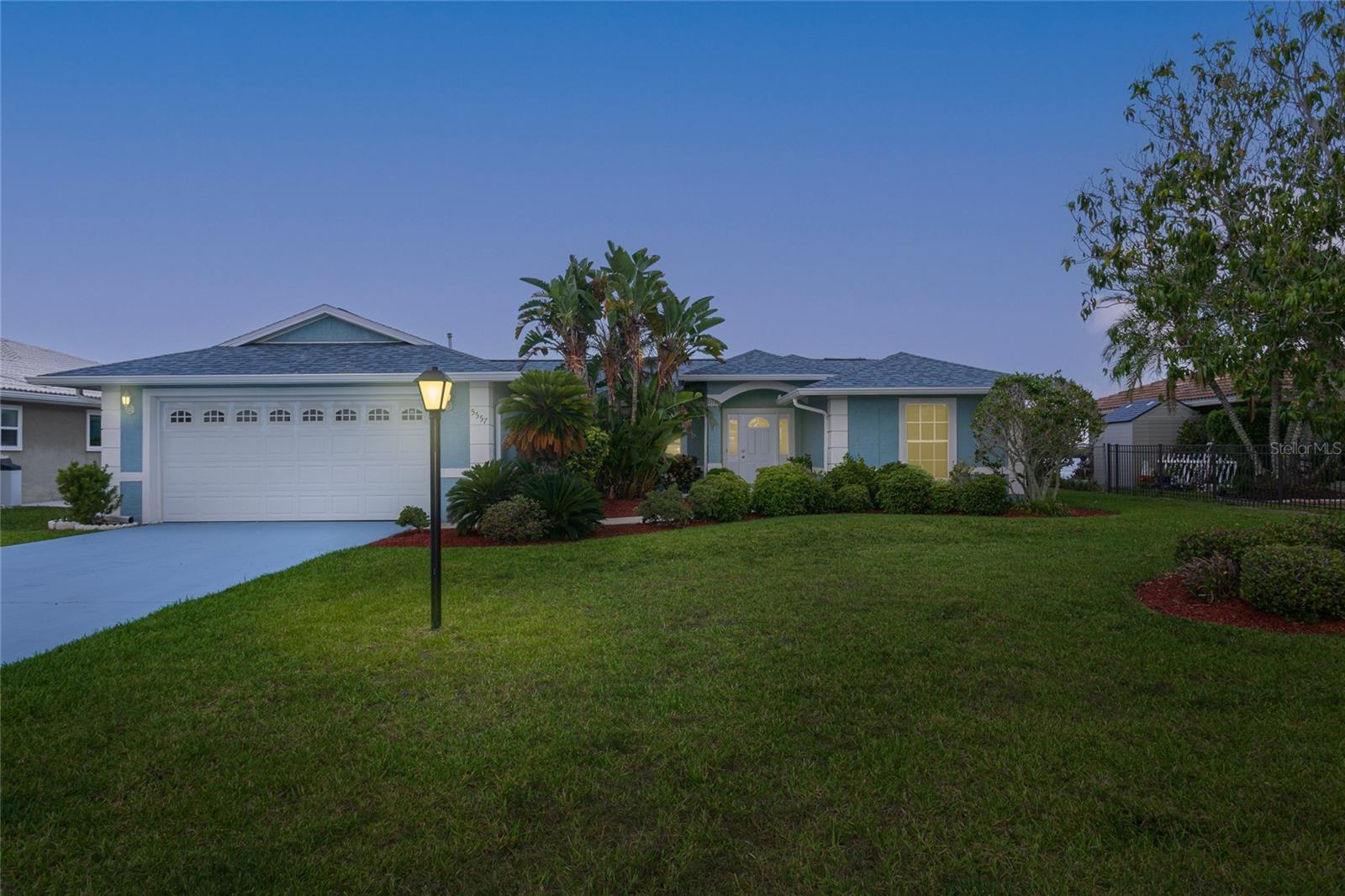Single Family Residence in NEW PORT RICHEY, FL - Daniel Dourado