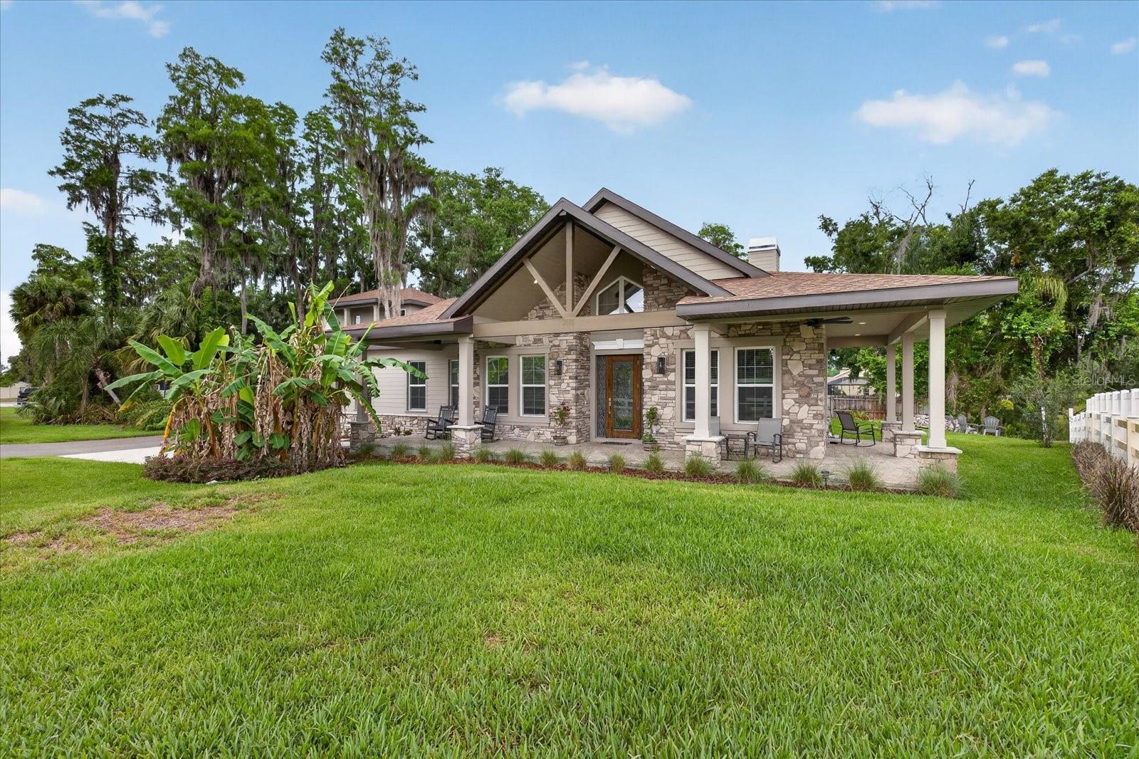 Single Family Residence em LUTZ, FL - Daniel Dourado