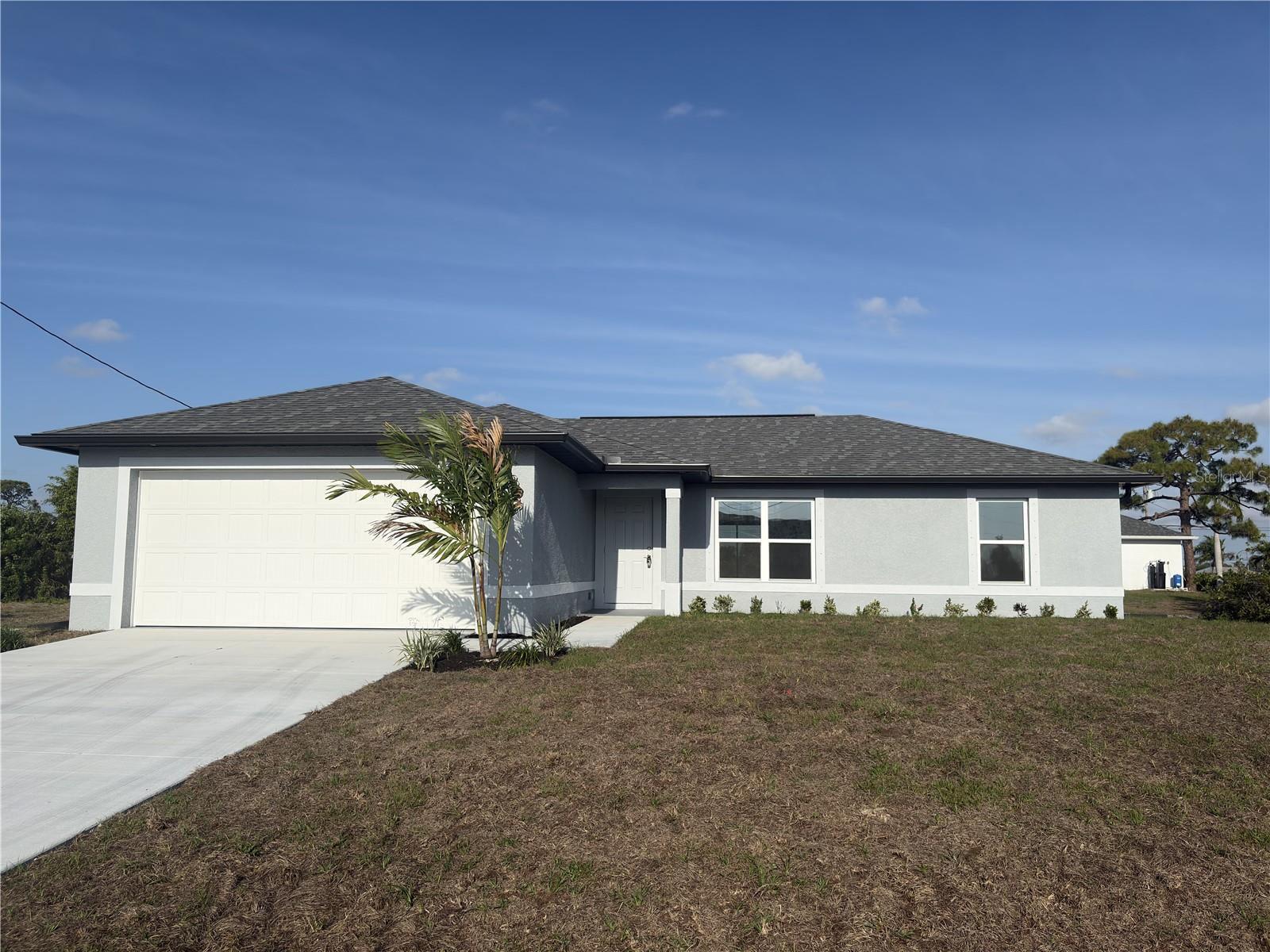 Single Family Residence in CAPE CORAL, FL - Daniel Dourado