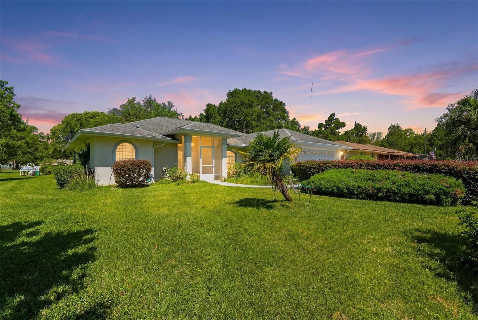 Single Family Residence in SUMMERFIELD, FL - Daniel Dourado