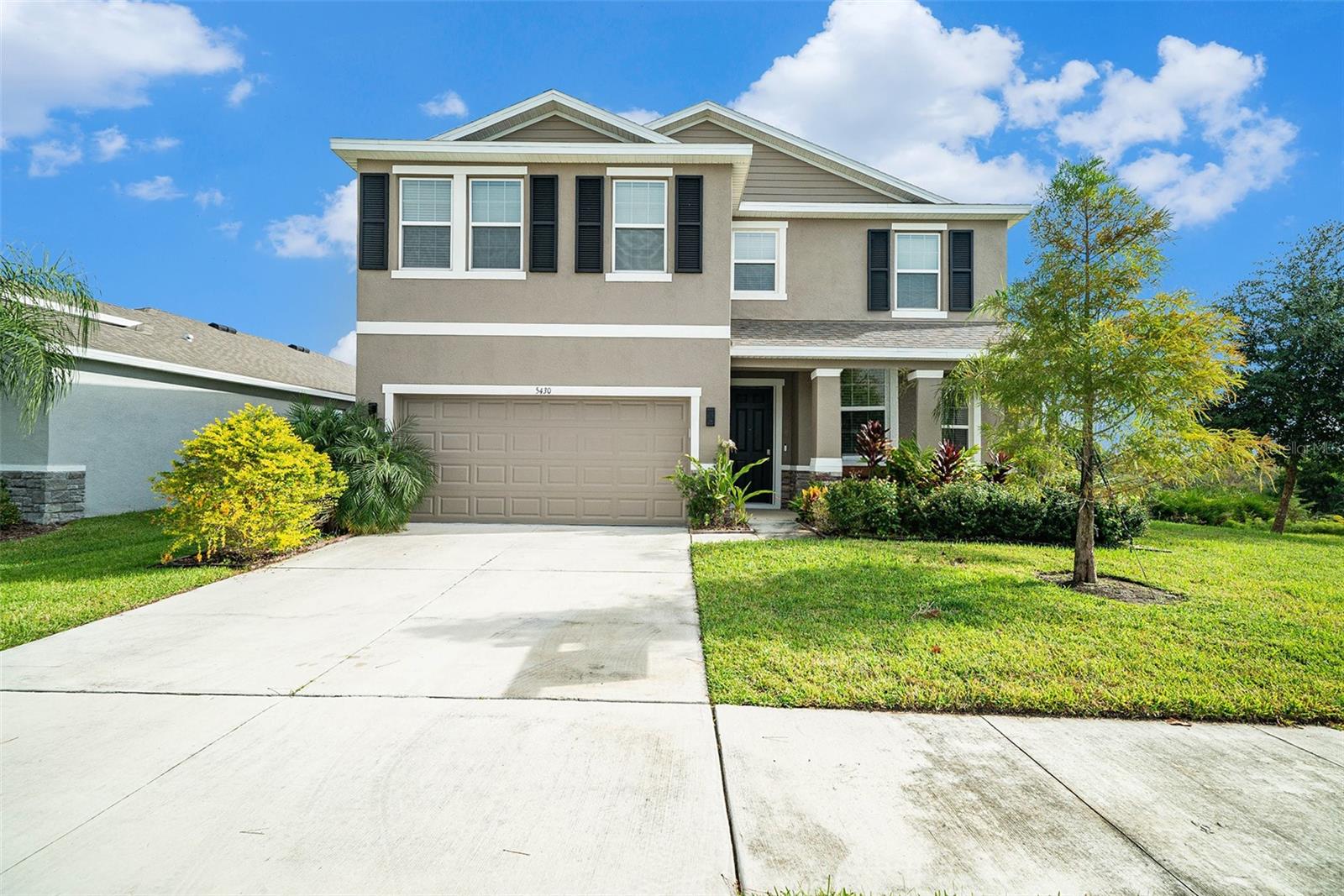 Single Family Residence in WESLEY CHAPEL, FL - Daniel Dourado