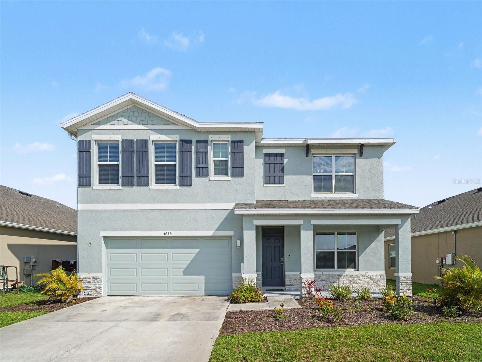 Single Family Residence in SARASOTA, FL - Daniel Dourado