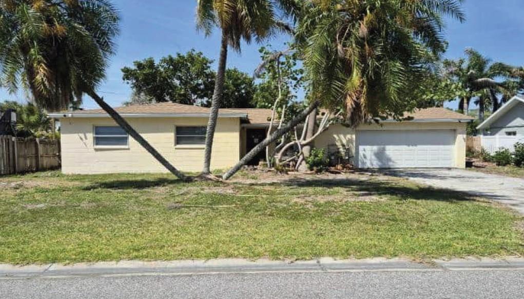 Single Family Residence em SOUTH PASADENA, FL - Daniel Dourado